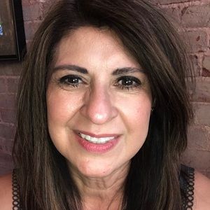 Meet your Posher, Sandra